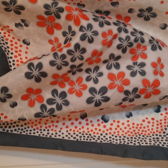 Orange and blue vintage flower scarf - Picture 3 of 4